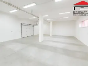 Pronájem skladu, Ostrava, Sokolská třída, 181 m2