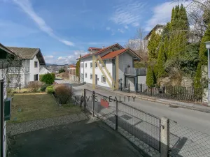 Prodej vícegeneračního domu, Regen,Německo, 213 m2