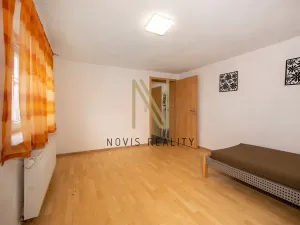 Prodej vícegeneračního domu, Regen,Německo, 213 m2