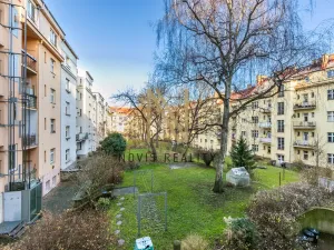 Prodej bytu 1+kk, Praha - Bubeneč, N. A. Někrasova, 33 m2