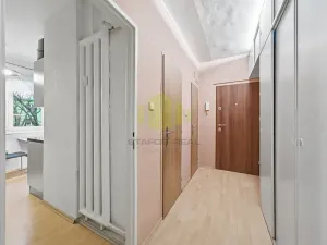 Prodej bytu 3+1, Olomouc, Kmochova, 60 m2