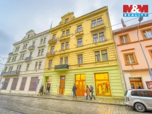 Pronájem obchodního prostoru, Plzeň - Vnitřní Město, náměstí Republiky, 77 m2
