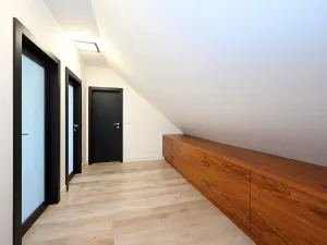 Pronájem bytu 5+kk, Praha - Hrdlořezy, Mezilehlá, 141 m2