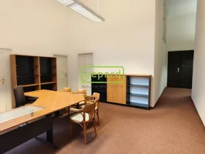 Pronájem kanceláře, Brno - Veveří, Moravské náměstí, 68 m2