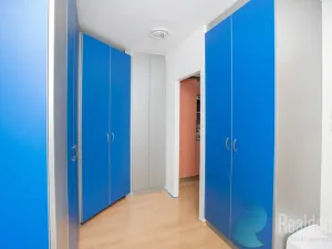 Prodej bytu 3+1, Praha, Brandlova, 67 m2