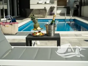 Prodej vily, Podstrana, Chorvatsko, 220 m2