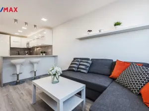 Prodej bytu 2+kk, Praha - Černý Most, Breitcetlova, 46 m2