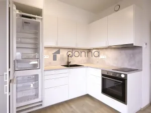 Pronájem bytu 2+kk, Praha, Univerzitní, 51 m2