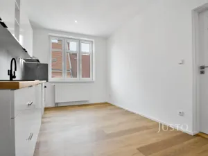 Pronájem bytu 2+1, Děčín, Plzeňská, 67 m2