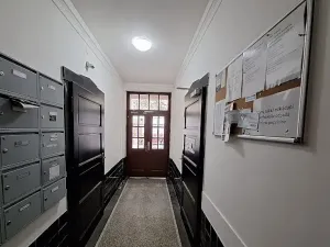 Pronájem bytu 2+1, Praha - Žižkov, Roháčova, 80 m2