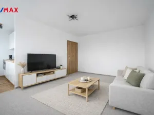 Prodej bytu 1+kk, Hradec Králové - Slezské Předměstí, Severní, 28 m2