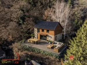 Prodej chaty, Týn nad Vltavou - Hněvkovice na levém břehu Vltavy, 80 m2