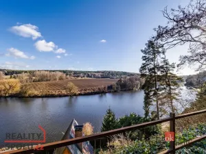 Prodej chaty, Týn nad Vltavou - Hněvkovice na levém břehu Vltavy, 80 m2