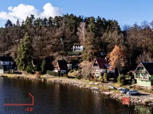 Prodej chaty, Týn nad Vltavou - Hněvkovice na levém břehu Vltavy, 80 m2