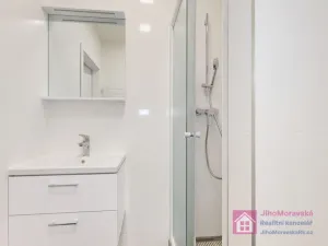 Pronájem bytu 4+kk, Břeclav - Charvátská Nová Ves, Na Valtické, 73 m2