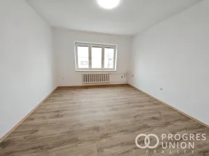 Pronájem bytu 2+1, Kroměříž, Slovanské náměstí, 79 m2