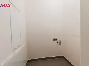 Pronájem bytu 3+kk, Praha - Libeň, Menclova, 96 m2