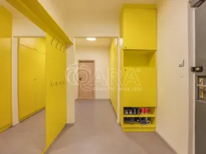 Prodej bytu 3+kk, Praha - Žižkov, Strážní, 72 m2