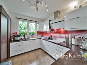 Prodej rodinného domu, Kostelec nad Labem, K Jahodovce, 140 m2