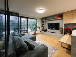 Prodej bytu 2+kk, Praha - Karlín, Křižíkova, 54 m2