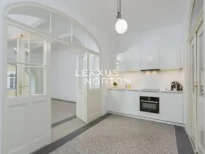 Pronájem bytu 2+1, Praha - Staré Město, Martinská, 76 m2