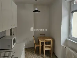 Pronájem bytu 2+1, Praha - Podolí, Podolská, 64 m2