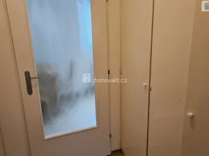 Pronájem bytu 2+1, Praha - Podolí, Podolská, 64 m2