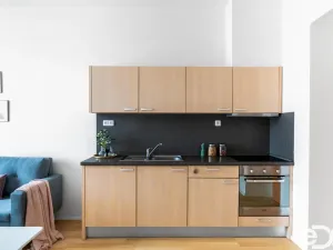 Prodej bytu 2+kk, Praha, Spojovací, 50 m2