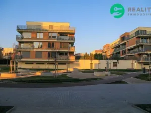 Pronájem bytu 1+kk, Praha - Jinonice, Pod Stolovou Horou, 32 m2