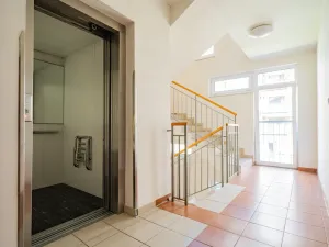 Prodej bytu 4+kk, Praha - Libeň, Nad Okrouhlíkem, 113 m2