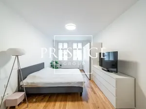 Pronájem bytu 2+kk, Praha - Smíchov, Plzeňská, 45 m2