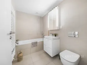 Prodej bytu 2+kk, Praha - Modřany, Vrátnická, 51 m2