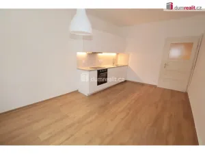 Pronájem bytu 2+kk, Praha - Vinohrady, Mrštíkova, 57 m2