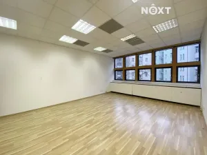 Pronájem kanceláře, Praha - Nové Město, Na Moráni, 114 m2