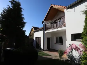 Pronájem rodinného domu, Vestec, Na Suchých, 142 m2