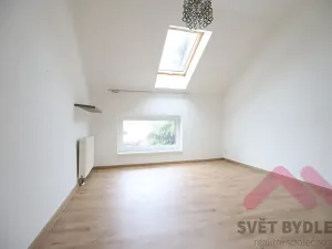Pronájem rodinného domu, Vestec, Na Suchých, 142 m2