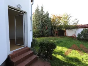 Pronájem rodinného domu, Vestec, Na Suchých, 142 m2