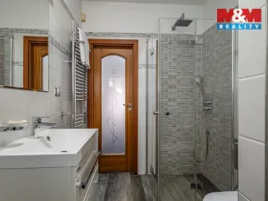 Prodej rodinného domu, Veltrusy, U Stadionu, 180 m2