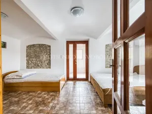 Prodej apartmánu, Nová Pec, 330 m2