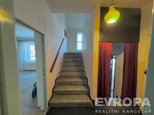 Prodej rodinného domu, Plzeň - Doubravka, Na Dlouhých, 200 m2