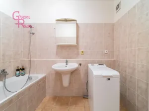 Pronájem bytu 2+kk, Brno, Zderadova, 51 m2