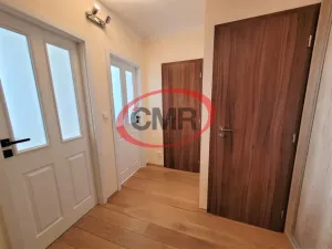 Prodej bytu 3+1, Praha, Hněvkovského, 77 m2