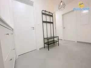 Pronájem bytu 2+kk, Praha - Záběhlice, Klapálkova, 58 m2