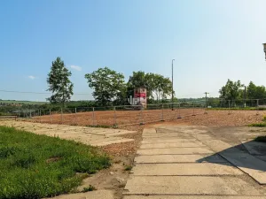 Pronájem skladu, Plzeň, Libušínská, 5000 m2