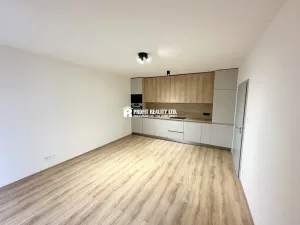 Pronájem bytu 2+kk, Beroun, Na Dražkách, 47 m2