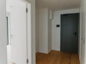 Pronájem bytu 2+kk, Brno, Bratislavská, 57 m2