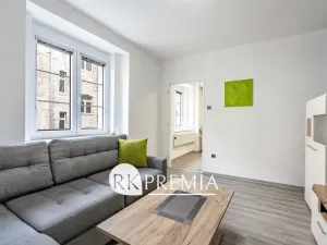 Pronájem bytu 2+1, Teplice, Karla Čapka, 42 m2