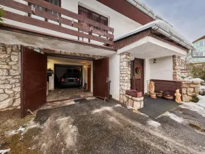 Prodej vícegeneračního domu, Vrchlabí, J. Kablíkové, 252 m2