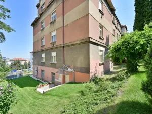 Pronájem bytu 1+kk, Praha - Smíchov, Na Březince, 30 m2