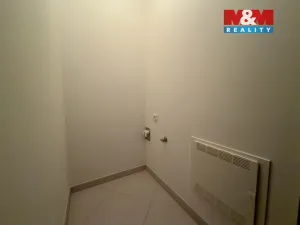 Prodej bytu 1+kk, Praha - Ruzyně, Stočesova, 32 m2